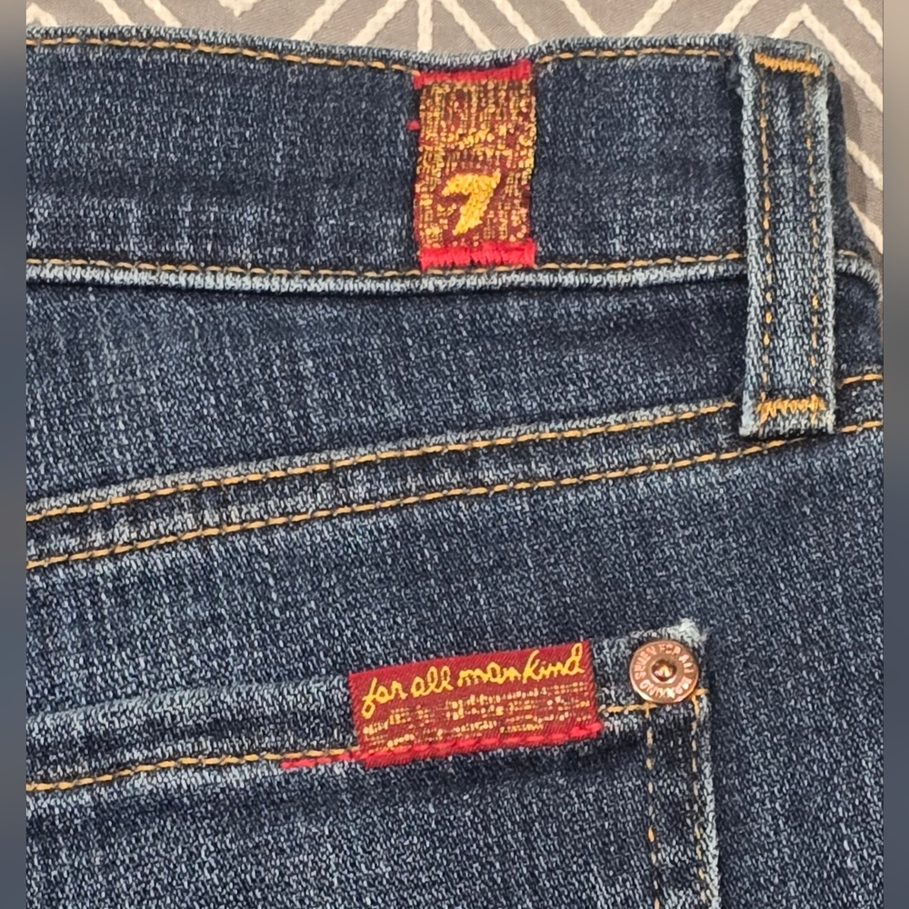 7 For All Mankind Relaxed Mid Roll Shorts Size 26 - Picture 3 of 9